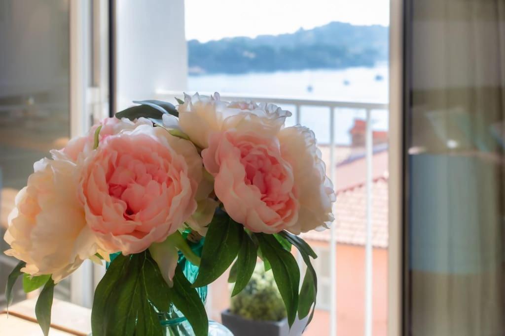 #40 Bright Sea View Suite For 6 2Mins Walk Port & Sea Villefranche-sur-Mer Luaran gambar