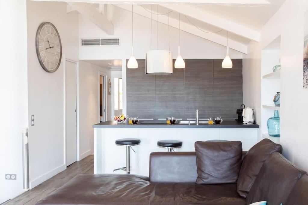 #40 Bright Sea View Suite For 6 2Mins Walk Port & Sea Villefranche-sur-Mer Luaran gambar